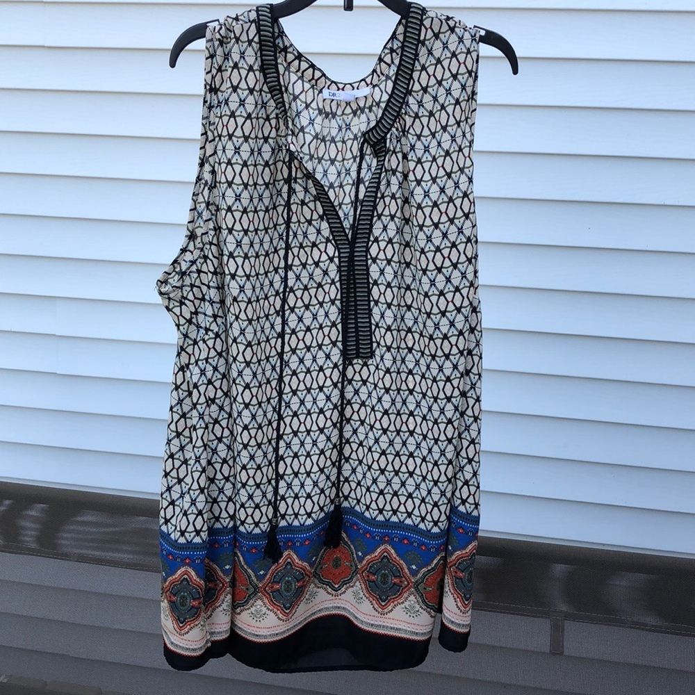 DR2 tunic length sleeveless blouse